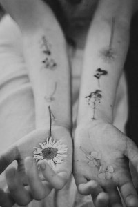 flower black and white